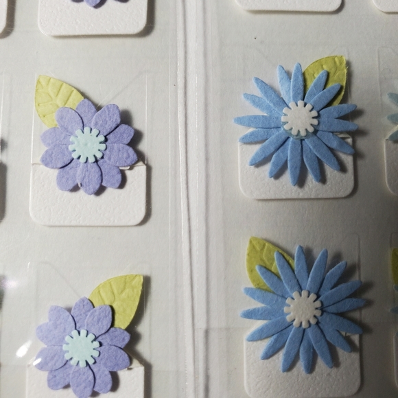 Scrape Booking Corner Stickers - Picture 6 of 9